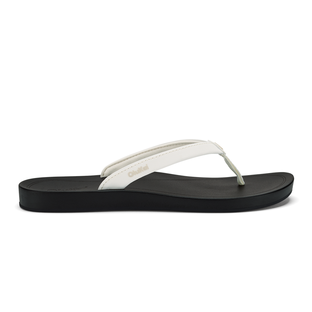 ‘Uiki - Bright White / Lava Rock