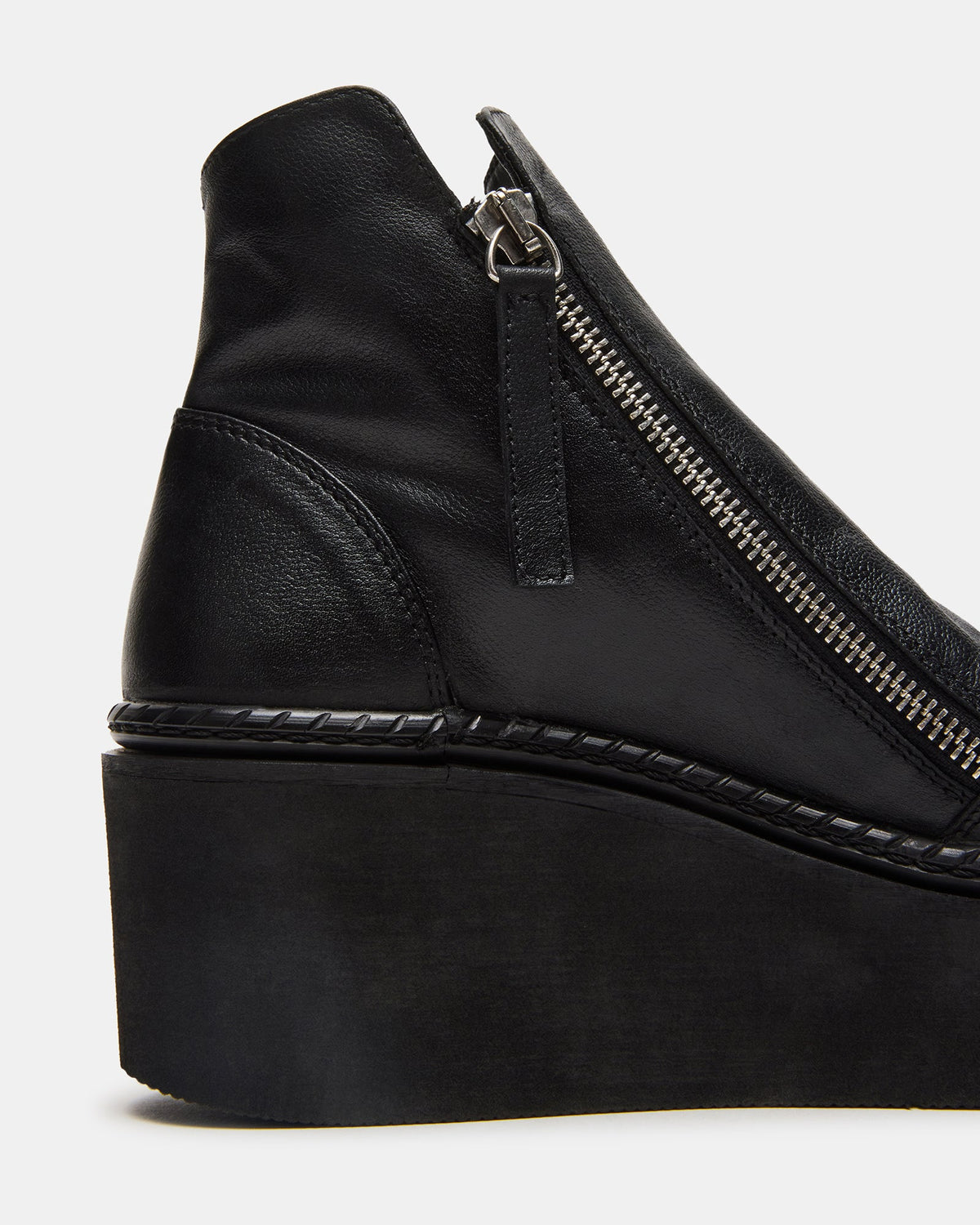 DRIFT BLACK LEATHER