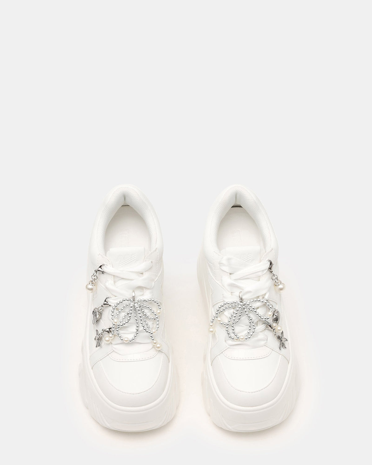 FIFI WHITE